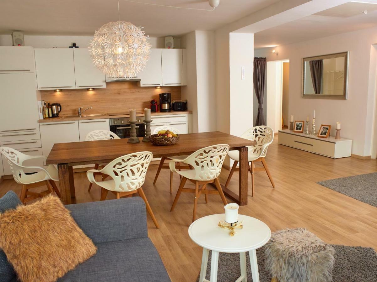 Karwendel Apartments ชาร์นิทซ์ ภายนอก รูปภาพ